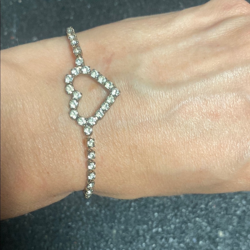 Elegant Vintage Silver Rhinestone Heart Bracelet